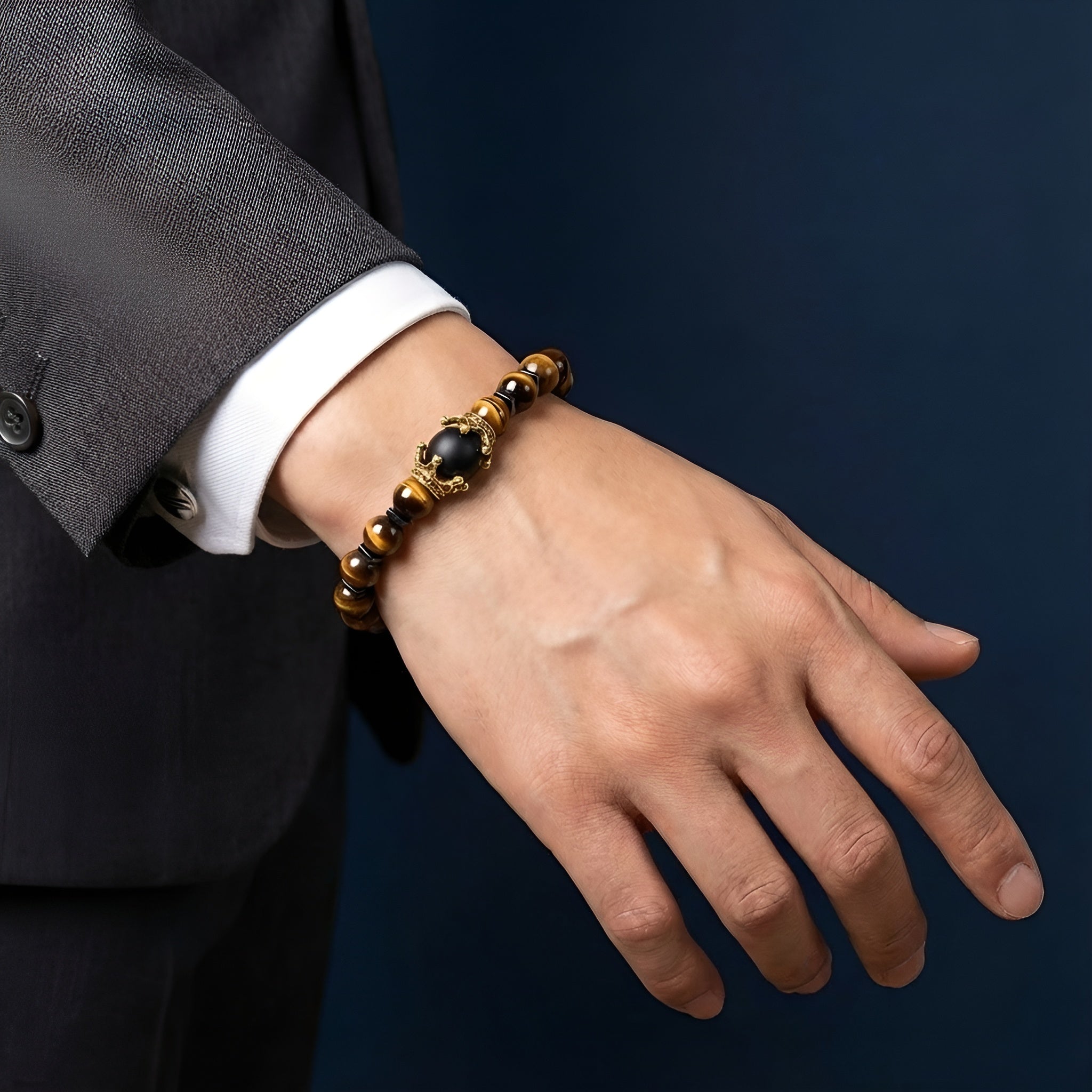 타이거아이 행운석 · 중앙 블랙 오닉스 포인트 팔찌 8mm